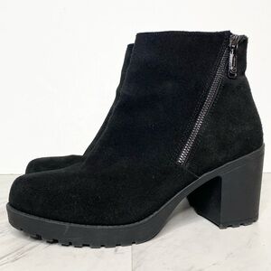 Blondo Skye Black Suede Heeled Bootie 9 1/2 M